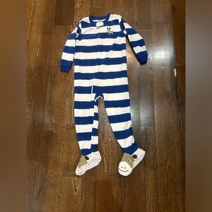 Carter’s PJs size 4